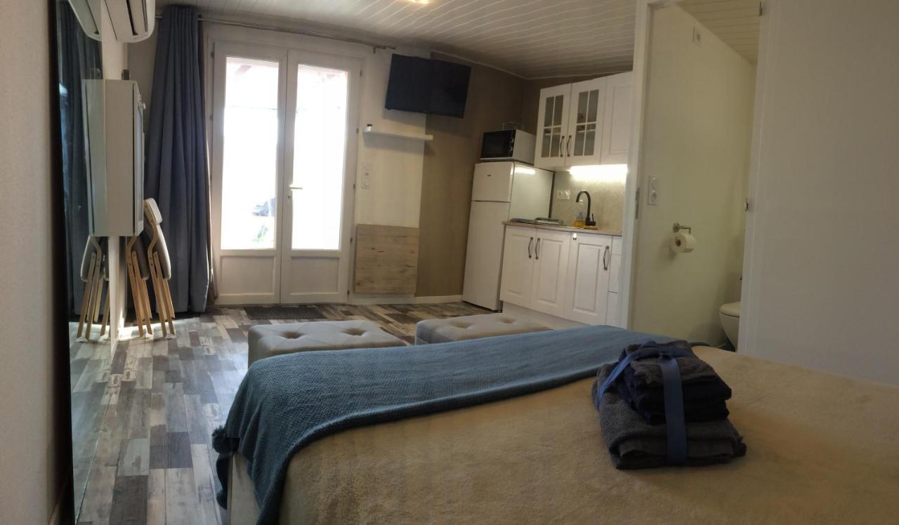 Les Logis D'argent Independant Parking Entree Autonome Linge De Lit Et Serviettes Wifi Fibre Tv Connectee